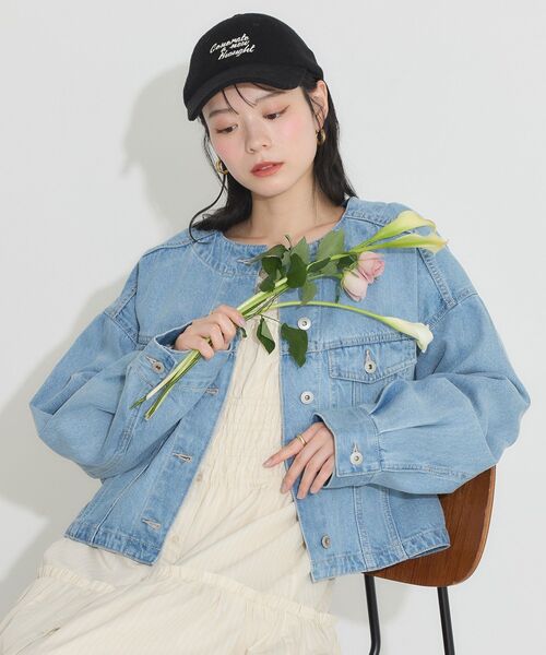earth music&ecology（アースミュージックアンドエコロジー）の「ノーカラーデニムジャケット（デニムジャケット・レディース・ライトインディゴブルー/インディゴブルー・FREE）」の17枚目の写真