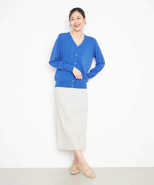 a.v.v（アーヴェヴェ）の「【洗える/UVカット】Vネックカーディガン（カーディガン/ボレロ・レディース・ホワイト/ブラック/ブルー/グレー系その他・40/38/42/36/34）」の8枚目の写真