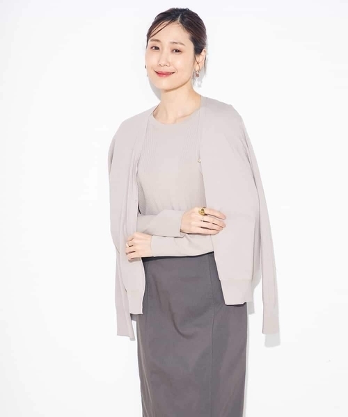 a.v.v（アーヴェヴェ）の「【洗える/UVカット】Vネックカーディガン（カーディガン/ボレロ・レディース・ホワイト/ブラック/ブルー/グレー系その他・40/38/42/36/34）」の15枚目の写真