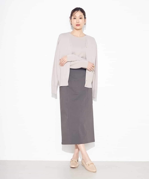 a.v.v（アーヴェヴェ）の「【洗える/UVカット】Vネックカーディガン（カーディガン/ボレロ・レディース・ホワイト/ブラック/ブルー/グレー系その他・40/38/42/36/34）」の16枚目の写真