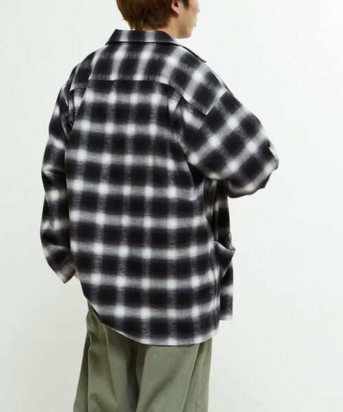 CONVERSE TOKYO(コンバーストウキョウ)の「OVERSIZED FLANNEL CHECKED SHIRT JACKET(シャツ/ブラウス・レディース・ブラック/ネイビー・MEDIUM/SMALL)」の9枚目の写真