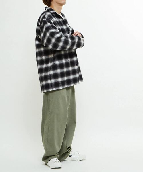 CONVERSE TOKYO(コンバーストウキョウ)の「OVERSIZED FLANNEL CHECKED SHIRT JACKET(シャツ/ブラウス・レディース・ブラック/ネイビー・MEDIUM/SMALL)」の7枚目の写真