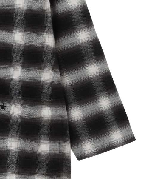 CONVERSE TOKYO(コンバーストウキョウ)の「OVERSIZED FLANNEL CHECKED SHIRT JACKET(シャツ/ブラウス・レディース・ブラック/ネイビー・MEDIUM/SMALL)」の15枚目の写真