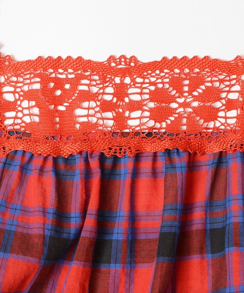 HOLIDAY(ホリデイ)の「KUMA LACE CHECK VOLUME MINI DRESS クマレースチェックボリュームミニドレス(ワンピース・レディース・レッド・ONE SIZE)」の5枚目の写真
