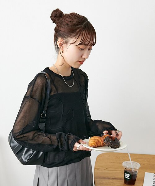 DISCOAT(ディスコート)の「【WEB限定】線柄プルオーバー(ニット/セーター・レディース・ブラック/サックスブルー/ライム/アイボリー/グレイッシュベージュ/レモンイエロー/ブラウン・FREE)」の20枚目の写真