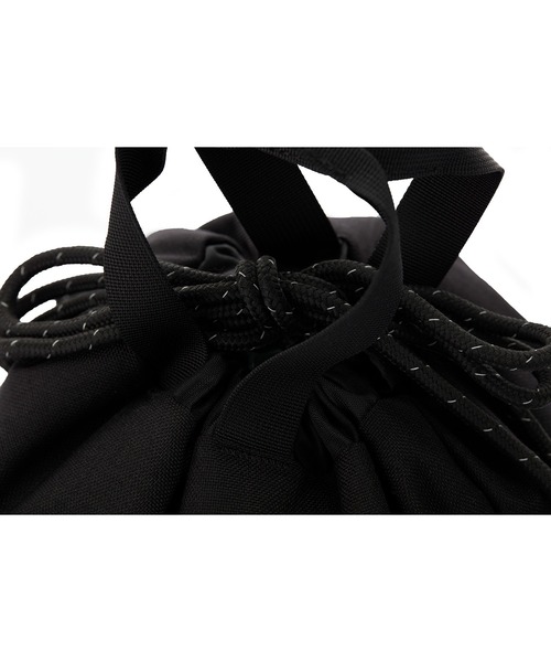 GREGORY（グレゴリー）の「ボールド5 チンチバッグM BOLD5 CINCH BAG M ブラック（ハンドバッグ・メンズ・ブラック・ONE SIZE）」の5枚目の写真