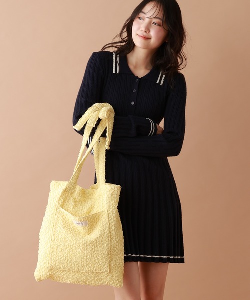 tiny tiny（ティニーティニー）の「リボンハンドルトートバッグ[tiny tiny(ティニーティニー)]（トートバッグ・レディース・ブラック/ライトブルー/グレー/その他1/その他2/その他3/ラベンダー/ホワイト/レッド/キャメル/レッド系その他/その他4/ホワイト系その他/ピンク/ブラウン系その他/ブラック系その他/ブルー/レッド系その他2/ピンク系/ミント/ブラック系その他2/レッド系その他3/ホワイト系その他2/ブルー系その他/イエロー系その他/レオパード・0）」の16枚目の写真