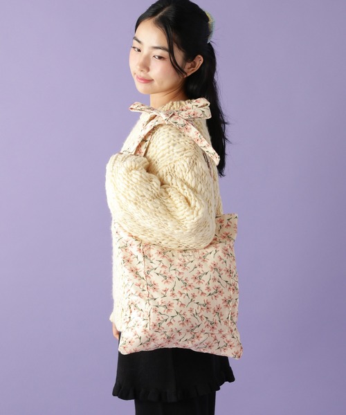 tiny tiny（ティニーティニー）の「リボンハンドルトートバッグ[tiny tiny(ティニーティニー)]（トートバッグ・レディース・ブラック/ライトブルー/グレー/その他1/その他2/その他3/ラベンダー/ホワイト/レッド/キャメル/レッド系その他/その他4/ホワイト系その他/ピンク/ブラウン系その他/ブラック系その他/ブルー/レッド系その他2/ピンク系/ミント/ブラック系その他2/レッド系その他3/ホワイト系その他2/ブルー系その他/イエロー系その他/レオパード・0）」の17枚目の写真