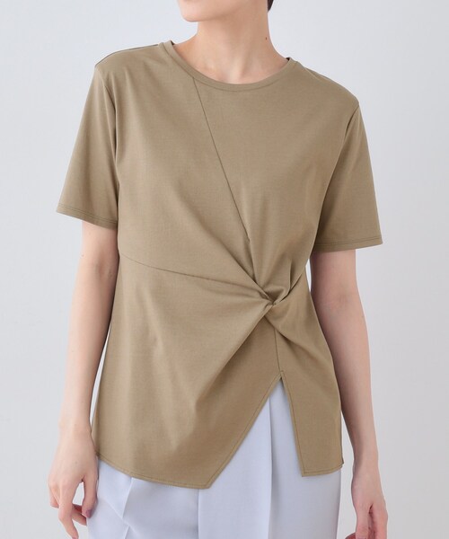 INDIVI（インディヴィ）の「【洗える】ねじりデザインTシャツ（Tシャツ/カットソー・レディース・ブルー系その他/ダークオリーブ/ブラック/ホワイト/グリーン/ベージュ/オフホワイト・05/19/15 /13/38/34）」の11枚目の写真