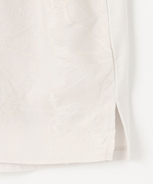 J.PRESS Ladies(J.プレス レディス)の「【洗える】シアーエンブロイダリー カットソー(Tシャツ/カットソー・レディース・ネイビー系/ライトグレー系/アイボリー系・SMALL)」の6枚目の写真