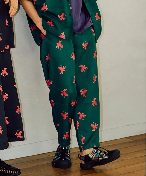 go slow caravan（ゴースローキャラバン）の「ブッチャー総柄プリント イージーアンクルパンツ（その他パンツ・メンズ・グリーン系その他/ブラック・MEDIUM/LARGE/X-LARGE）」の14枚目の写真
