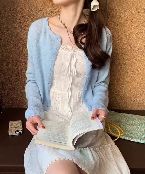 Chiina（チーナ）の「Chiina / クルーネックカラーカーディガン（カーディガン/ボレロ・レディース・ブルー/イエロー/ホワイト/グリーン・FREE）」の4枚目の写真