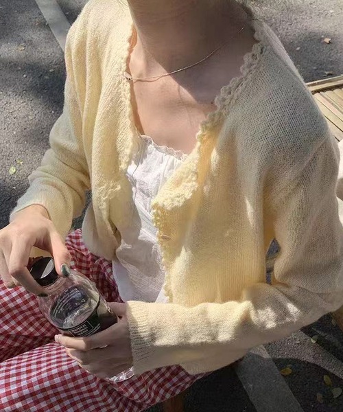 Chiina（チーナ）の「Chiina / クルーネックカラーカーディガン（カーディガン/ボレロ・レディース・ブルー/イエロー/ホワイト/グリーン・FREE）」の17枚目の写真