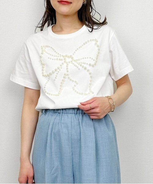 PICCIN PERLA(ピッチンペルラ)の「リボンパールカットソー(Tシャツ/カットソー・レディース・オフホワイト/ブラック・M)」の3枚目の写真
