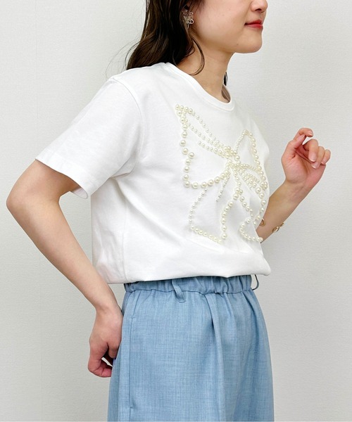 PICCIN PERLA(ピッチンペルラ)の「リボンパールカットソー(Tシャツ/カットソー・レディース・オフホワイト/ブラック・M)」の6枚目の写真