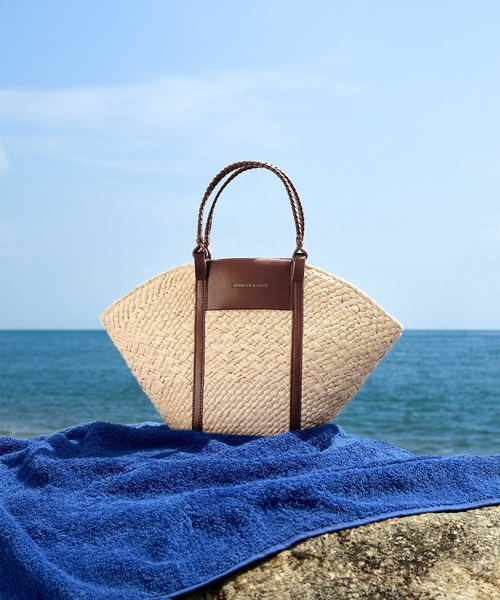 【美品✨】チャールズアンドキース　シャリア ラフィアウーブントートバッグ CHARLES & KEITH｜Shalia シャリア ラフィアウーブントート