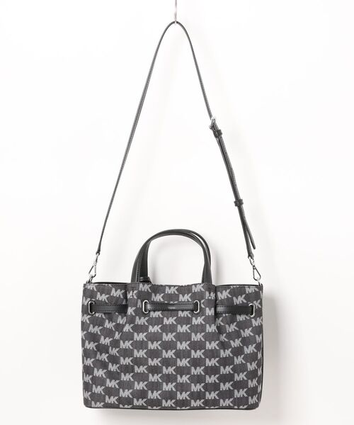 MICHAEL KORS(マイケルコース)の「CARSON センタージップ サッチェル ミディアム - MKシグネチャー(ハンドバッグ・レディース・ブラック・FREE)」の2枚目の写真