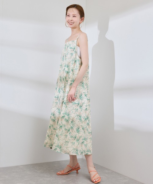 ROPE' PICNIC（ロペピクニック）の「【前後2WAY】ガーデンフラワーキャミワンピース/リンクコーデ（ワンピース・レディース・ブラック系その他/ホワイト系その他・38）」の15枚目の写真