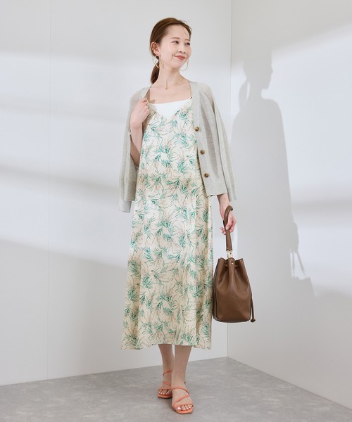 ROPE' PICNIC（ロペピクニック）の「【前後2WAY】ガーデンフラワーキャミワンピース/リンクコーデ（ワンピース・レディース・ブラック系その他/ホワイト系その他・38）」の17枚目の写真