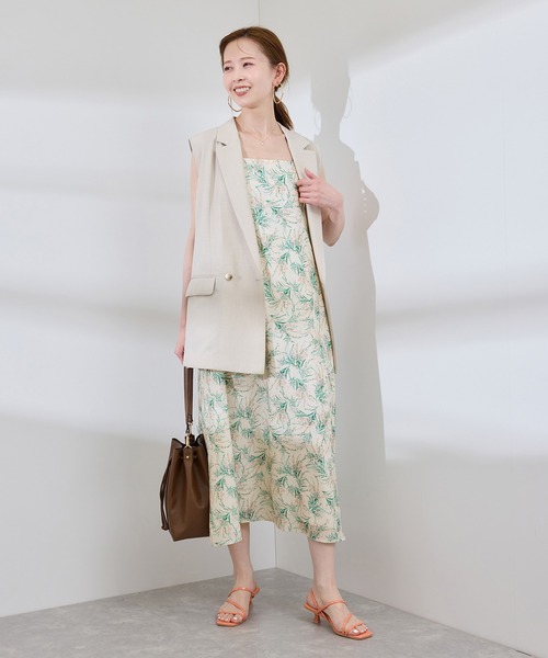 ROPE' PICNIC（ロペピクニック）の「【前後2WAY】ガーデンフラワーキャミワンピース/リンクコーデ（ワンピース・レディース・ブラック系その他/ホワイト系その他・38）」の11枚目の写真