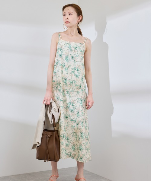 ROPE' PICNIC（ロペピクニック）の「【前後2WAY】ガーデンフラワーキャミワンピース/リンクコーデ（ワンピース・レディース・ブラック系その他/ホワイト系その他・38）」の13枚目の写真