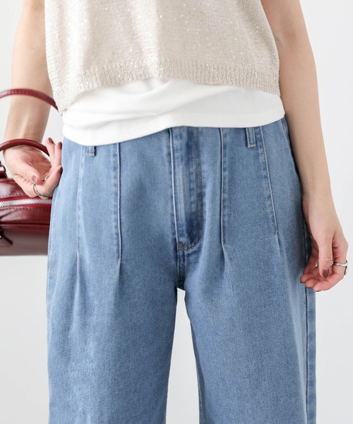 AMELY(エミリー)の「タックワイドデニムパンツ(デニムパンツ・レディース・ライトブルー/インディゴブルー・L/M)」の20枚目の写真