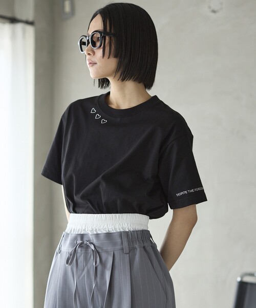 Firsthand（ファーストハンド）の「Firsthand/ファーストハンド オーガニックコットン ハート ロゴ刺繍Tシャツ / クルーネック ワンポイントロゴ 刺繍半袖Tシャツ（Tシャツ/カットソー・レディース・ブラック/ホワイト/ネイビー/グリーン・FREE）」の5枚目の写真
