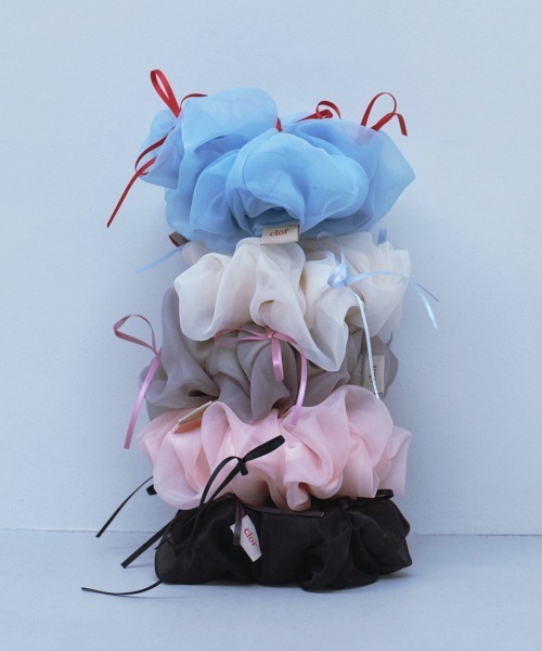 GLOSSY SMOOTH ZIP SCRUNCHIE – THE SHOP YOHJI YAMAMOTO