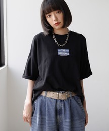 《UNISEX》ボックスロゴTシャツ