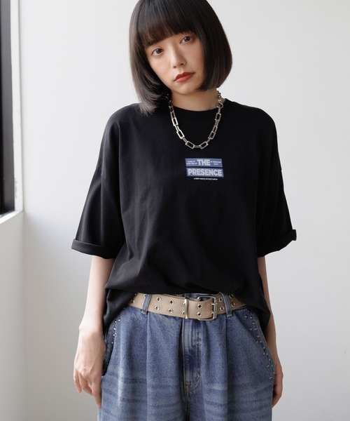 PBLIM（ページボーイリム）の「《UNISEX》ボックスロゴTシャツ（Tシャツ/カットソー・レディース・ホワイト/ブラック/エンジ・MEDIUM/LARGE）」の3枚目の写真
