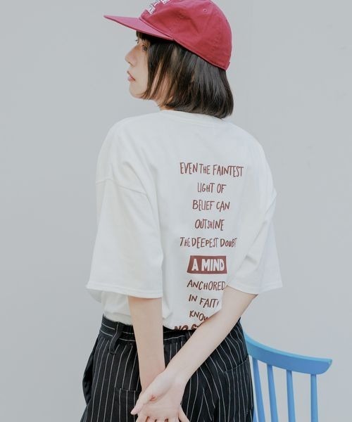 PBLIM（ページボーイリム）の「《UNISEX》ボックスロゴTシャツ（Tシャツ/カットソー・レディース・ホワイト/ブラック/エンジ・MEDIUM/LARGE）」の7枚目の写真