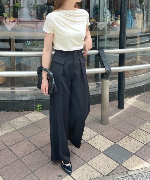 SUKALA】アシンメトリードレープTee 再入荷】アシンメトリードレープロングスリーブトップス