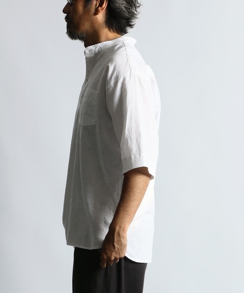 The DUFFER of ST.GEORGE（ザダファーオブセントジョージ）の「LINEN BLEND BAND COLLAR 3Q SETUP SHIRT：綿麻素材 セットアップ 7分袖 バンドカラーシャツ（シャツ/ブラウス・メンズ・オフホワイト/オリーブ/ネイビー・X-LARGE/LARGE/MEDIUM/SMALL）」の10枚目の写真