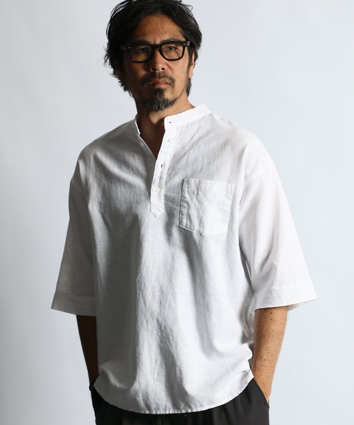 The DUFFER of ST.GEORGE（ザダファーオブセントジョージ）の「LINEN BLEND BAND COLLAR 3Q SETUP SHIRT：綿麻素材 セットアップ 7分袖 バンドカラーシャツ（シャツ/ブラウス・メンズ・オフホワイト/オリーブ/ネイビー・X-LARGE/LARGE/MEDIUM/SMALL）」の4枚目の写真