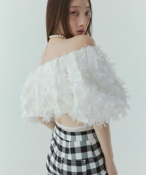 EIMY ISTOIRE(エイミーイストワール)の「リボンクロスギャザーTOPS(その他トップス・レディース・ホワイト・F)」の3枚目の写真