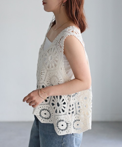 Riberry（リベリー）の「Uネックかぎ針クロシェ編みベスト（ベスト・レディース・キナリ/ブラック・MEDIUM）」の9枚目の写真