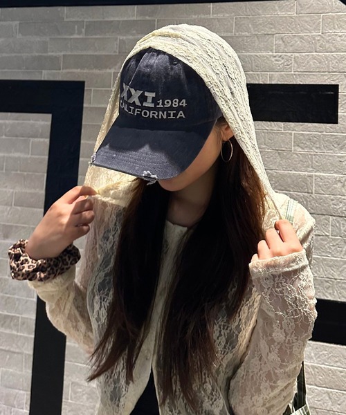 FOREVER 21(フォーエバー トゥエンティーワン)の「【2025SS】ヴィンテージ加工キャップ(キャップ・レディース・ネイビー/レッド/ブラック・FREE)」の3枚目の写真