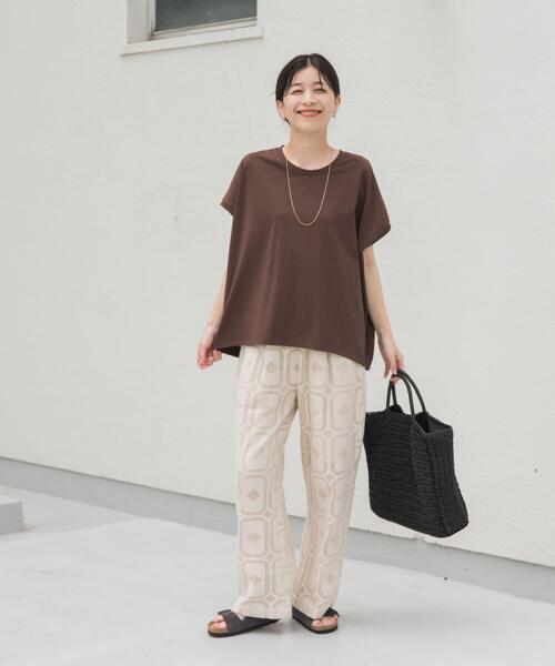 URBAN RESEARCH DOORS(アーバンリサーチドアーズ)の「『UR TECH』汗染み防止ドルマンTシャツ(Tシャツ/カットソー・レディース・チャコールグレー/オフホワイト/ライトグレー/ブラウン/ネイビー・MEDIUM)」の7枚目の写真