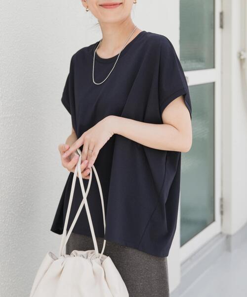 URBAN RESEARCH DOORS(アーバンリサーチドアーズ)の「『UR TECH』汗染み防止ドルマンTシャツ(Tシャツ/カットソー・レディース・チャコールグレー/オフホワイト/ライトグレー/ブラウン/ネイビー・MEDIUM)」の15枚目の写真
