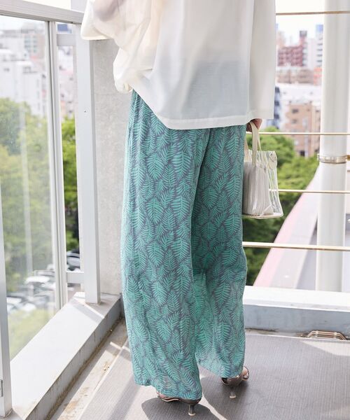 AMERICAN HOLIC（アメリカンホリック）の「ボーホー柄プリントワイドパンツ（その他パンツ・レディース・ブルー/レッド/ブラック/グリーン・L/M）」の16枚目の写真