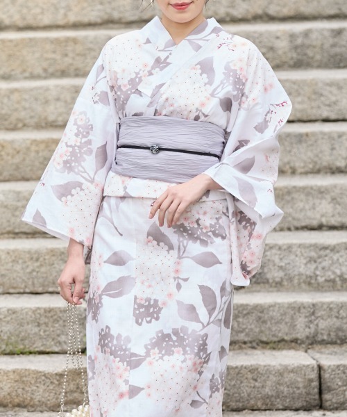 slattgir（スラットジール）の「高身長　花柄浴衣セット（ゆかた＋へこ帯）（トールサイズ）Essenave≪動画あり≫（浴衣・レディース・ブラウン系/ホワイト系・M～Ｌ）」の13枚目の写真