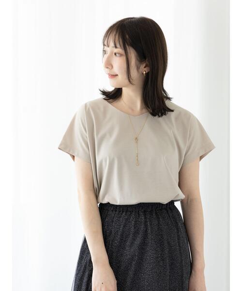 Te chichi TERRASSE（テチチテラス）の「【接触冷感】Vネックフレンチスリーブトップス（Tシャツ/カットソー・レディース・ブラック/ベージュ/オフホワイト・F）」の11枚目の写真
