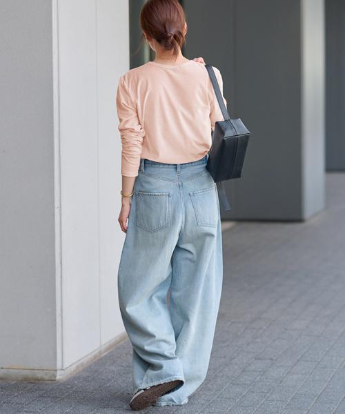 JOURNAL STANDARD relume（ジャーナルスタンダード　レリューム）の「シアーベロアクルーネックロングTEE（Tシャツ/カットソー・レディース・ブラウン/グリーン/ピンク/チャコールグレー・FREE）」の7枚目の写真