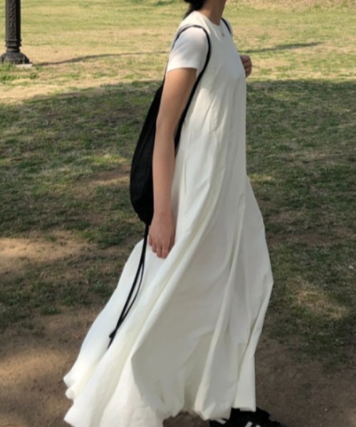 Aelina（エリナ）の「ノースリーブワンピース（ワンピース・レディース・ホワイト/ブラック・F）」の14枚目の写真
