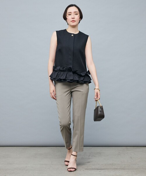 NOLLEY’S Sophi(ノーリーズソフィ)の「マトラッセ裾フリルジレ(ベスト・レディース・ブラック/オフホワイト・38)」の13枚目の写真