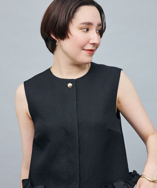 NOLLEY’S Sophi(ノーリーズソフィ)の「マトラッセ裾フリルジレ(ベスト・レディース・ブラック/オフホワイト・38)」の20枚目の写真