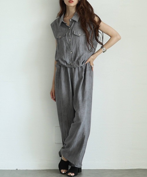 Sawa a la mode(サワアラモード)の「ノースリーブシャツ&ワイドパンツセットアップ(セットアップ・レディース・グレー/ライトブルー・FREE)」の1枚目の写真