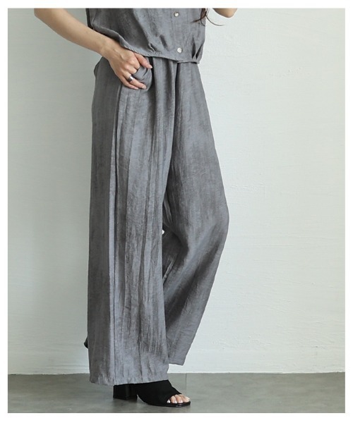 Sawa a la mode(サワアラモード)の「ノースリーブシャツ&ワイドパンツセットアップ(セットアップ・レディース・グレー/ライトブルー・FREE)」の19枚目の写真