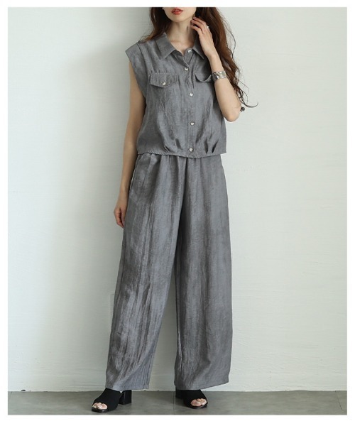 Sawa a la mode(サワアラモード)の「ノースリーブシャツ&ワイドパンツセットアップ(セットアップ・レディース・グレー/ライトブルー・FREE)」の20枚目の写真