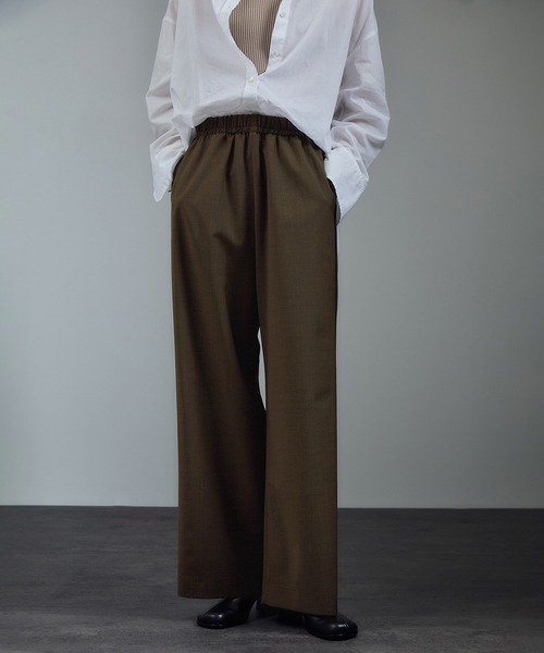 SALON adam et rope'（サロン アダム エ ロペ）の「GREENWOOLサイドベロアラインパンツ［ストレッチ・接触冷感・防シワ］（その他パンツ・レディース・グレー/ブラック/ブラウン・S/M）」の4枚目の写真